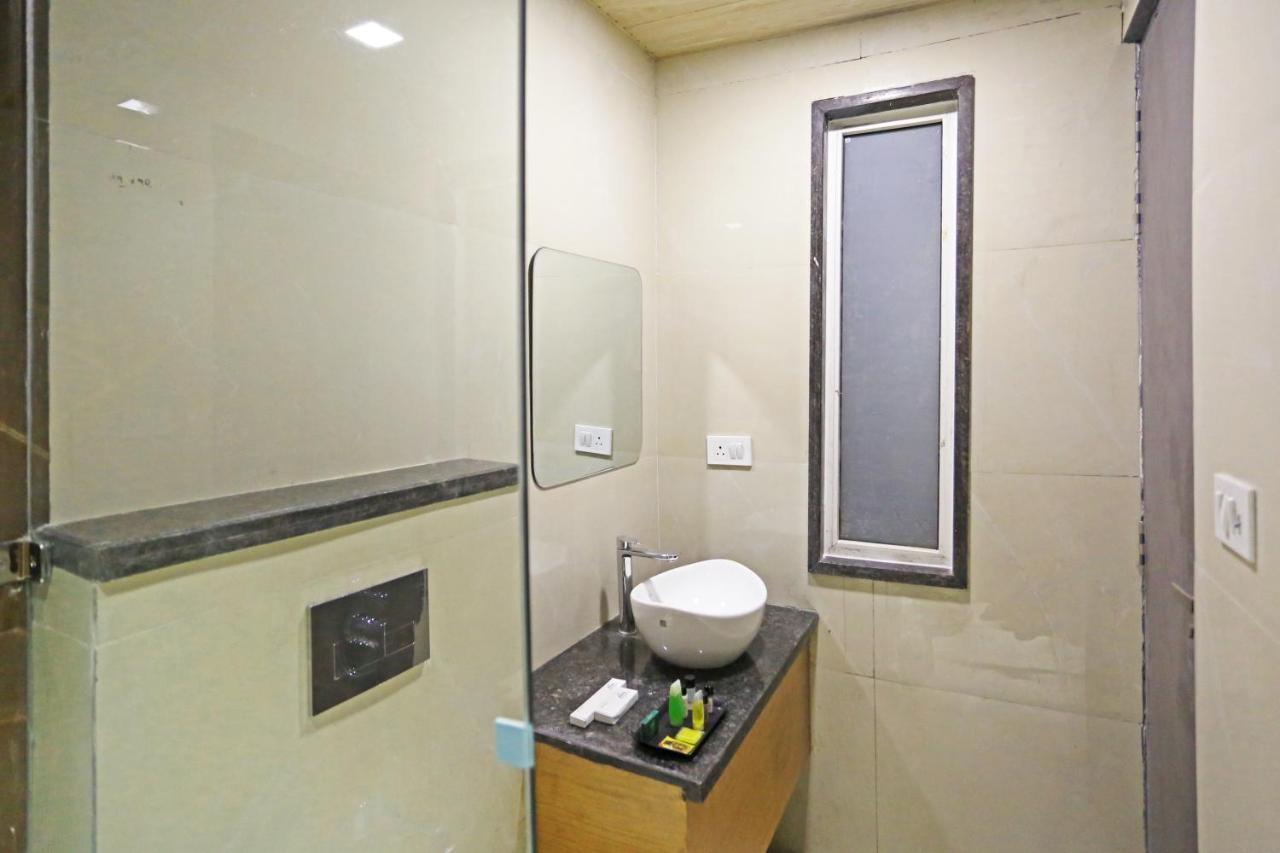 Hotel Apple Villa - Near Delhi Airport With Free Airport Transsfer Ню Делхи Екстериор снимка
