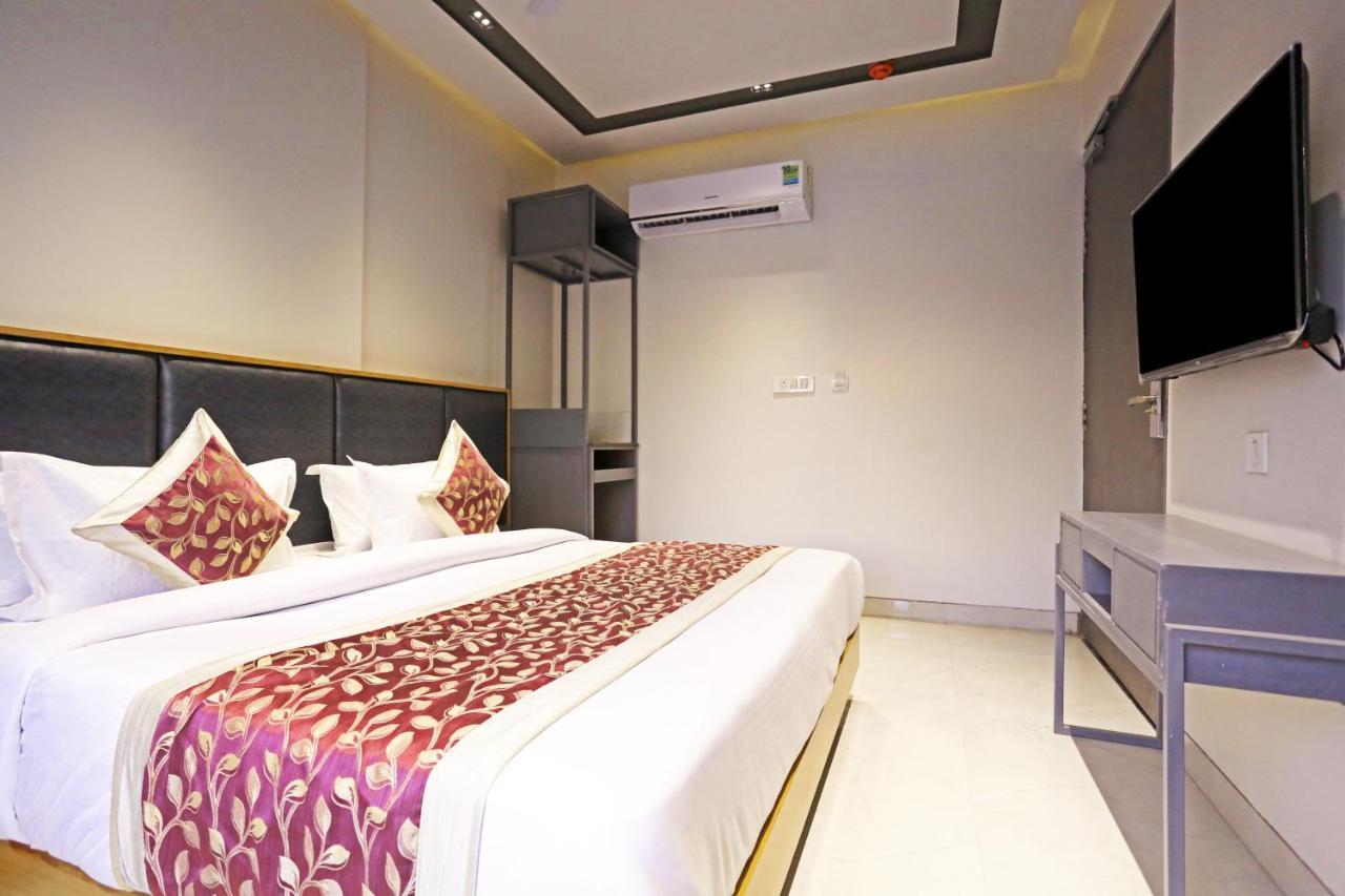 Hotel Apple Villa - Near Delhi Airport With Free Airport Transsfer Ню Делхи Екстериор снимка