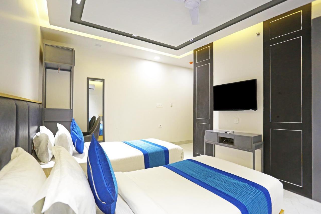 Hotel Apple Villa - Near Delhi Airport With Free Airport Transsfer Ню Делхи Екстериор снимка