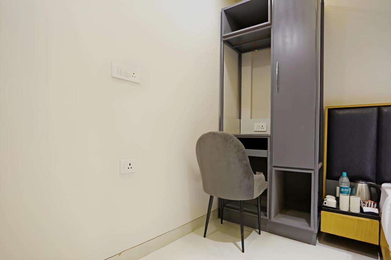 Hotel Apple Villa - Near Delhi Airport With Free Airport Transsfer Ню Делхи Екстериор снимка