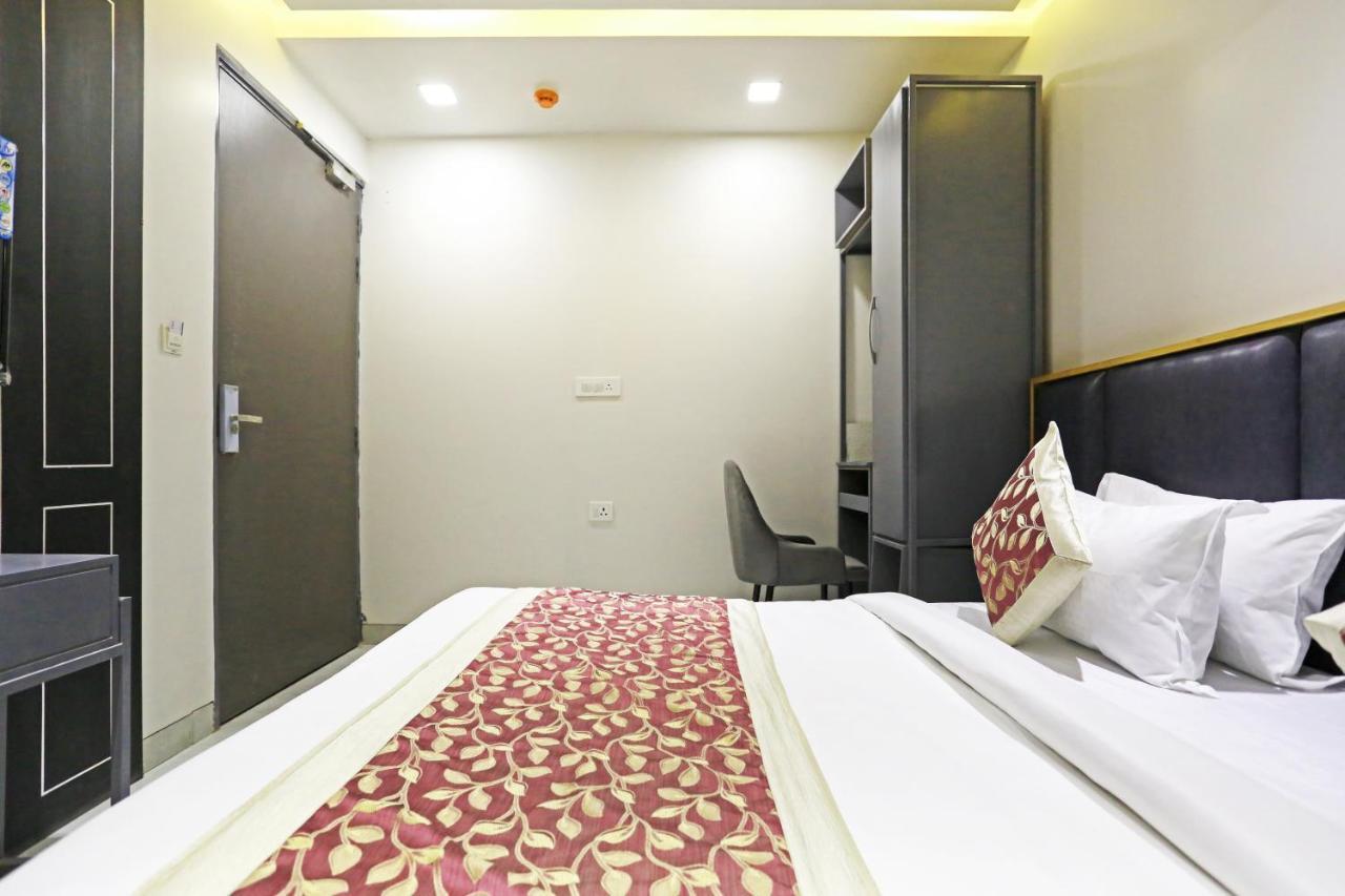 Hotel Apple Villa - Near Delhi Airport With Free Airport Transsfer Ню Делхи Екстериор снимка