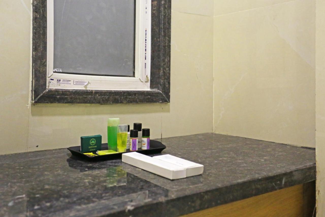 Hotel Apple Villa - Near Delhi Airport With Free Airport Transsfer Ню Делхи Екстериор снимка