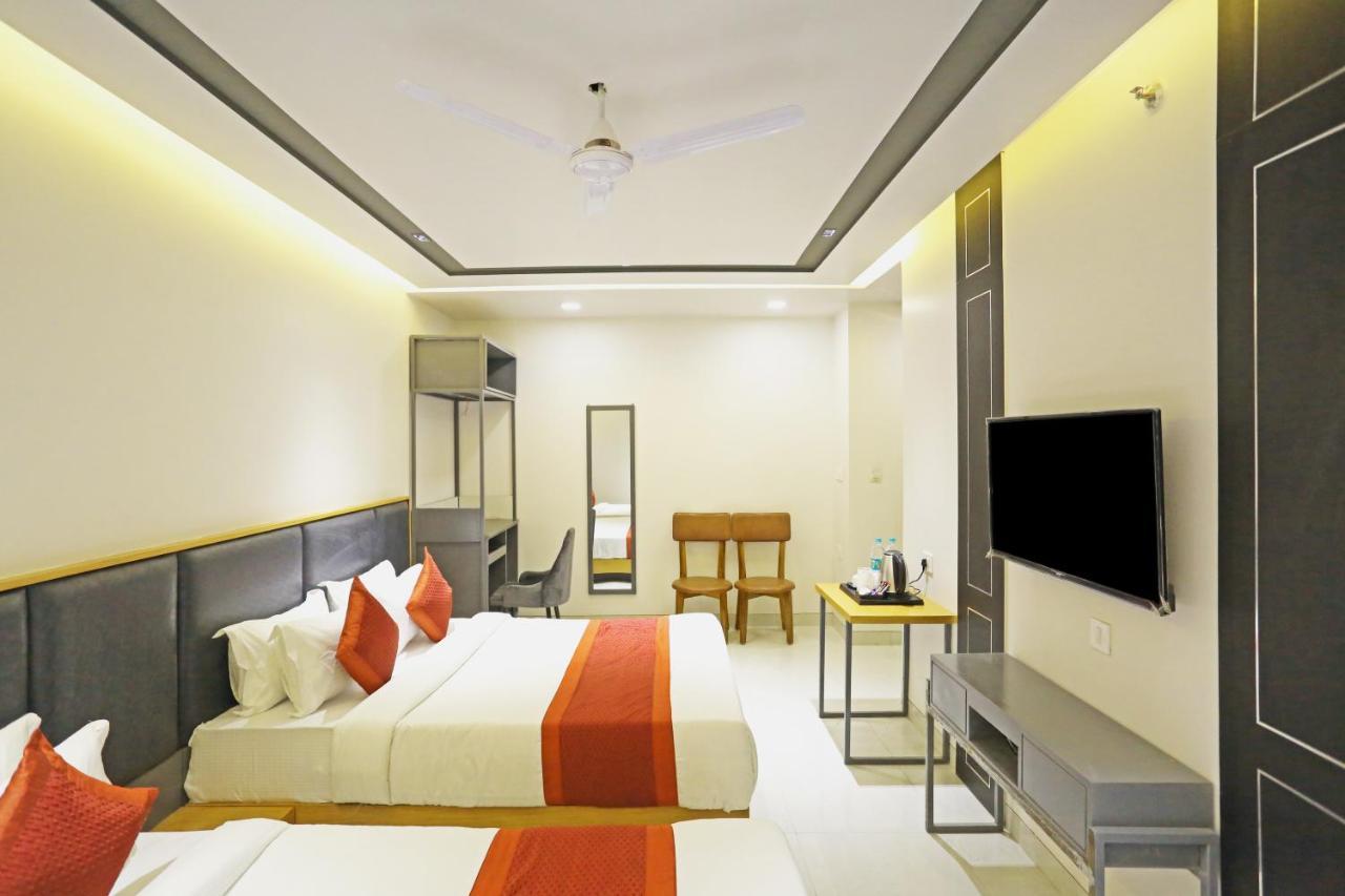Hotel Apple Villa - Near Delhi Airport With Free Airport Transsfer Ню Делхи Екстериор снимка