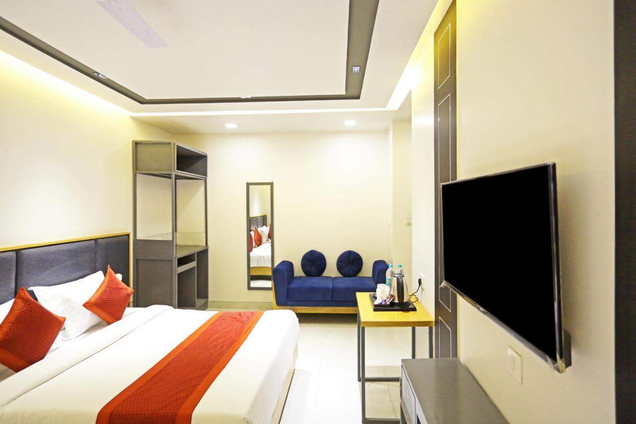 Hotel Apple Villa - Near Delhi Airport With Free Airport Transsfer Ню Делхи Екстериор снимка