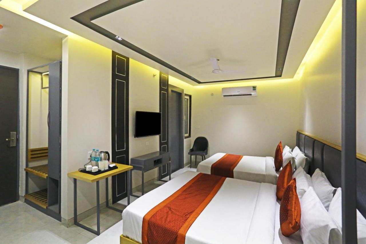 Hotel Apple Villa - Near Delhi Airport With Free Airport Transsfer Ню Делхи Екстериор снимка